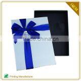 White Premium Hard Paper Gift Box With Lid Tray Custom Logo thumbnail-4