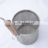 Stainless Steel Strainer With Wooden Handle thumbnail-6