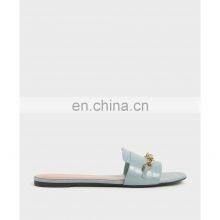 Women Crocodile Design Flat Shoes With Beautiful Chain Ladies Genuine Leather Sandals Shoes thumbnail-2