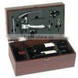 RABBIT CORKSCREW SET IN WOODEN BOX