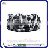 Black White Printed Round Scarf thumbnail-1