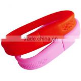 Top selling cheapest plastic attach bracelet usb flash drive