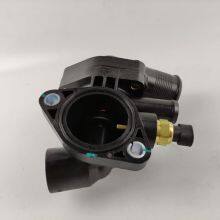 Heavy Truck ISF2.8 Diesel Engine Parts Thermostat Housing 5294105 thumbnail-3