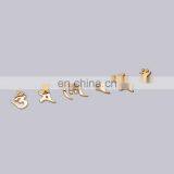 Professional OEM Items Heat Resisting And Watereproof Type Custom National Style Glossy Gold Metal Car Badge With Adhesive thumbnail-1