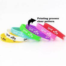 Factory Price Spot Seconds Love Pattern Couple Valentine's Day 7 for a Set of Wristbands Soft and Comfortable Silicone Bracelet thumbnail-5