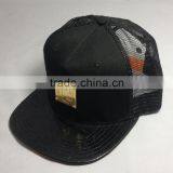Custom Flat Brim Trucker Cap Glod Metal Plate Mesh Cap 6 Panel Pu Brim Trucker Hats thumbnail-3