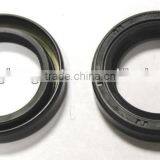 Gear Box Front oil seal forNissan D21/D22/2.4 auto parts 35-50-11 OEM NO.:32136-U0100