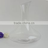 High quality wine glass decanter with elegant neck