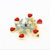 Handmade Christmas Brooch for Holiday Gifts Various Charms Decorative Breastpins thumbnail-3