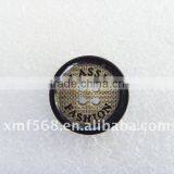 32L Fashionable Sewing Button thumbnail-1