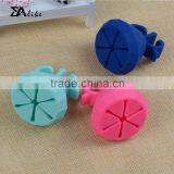 Best Seller Clear Acrylic Rubber Silicone Wearable Nail Polish Holder Box thumbnail-6