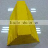 Yellow Color PU Pyramid Wheel Chocks With Chain 1.8KG thumbnail-1