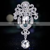 wholsale fashion silver gold crystal rhinestone diamond pearl camera bouquet for wedding invitations brooch