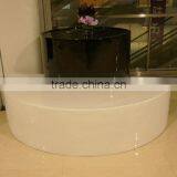 Giant Mall Half Round Chair thumbnail-1