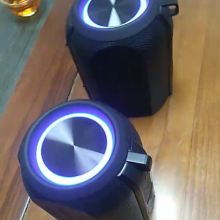 2 in 1 Portable Split Portable Sport Speaker Double TWS Bluetooth Speaker thumbnail-3