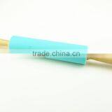 46018 Silicone Dough Pastry Flour Rolling Pin With Wooden Handle thumbnail-3