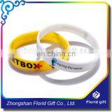 Popular Good Looking Logo Custom Bulk Cheap Silicone Bracelet thumbnail-6
