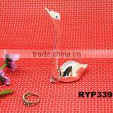 RYP3396 Swan Ring Holder thumbnail-1