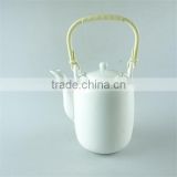Cheap price durable ceramic teapots with unique handle in stock