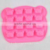 Wholesale High Quantity Eco-friendly Lesbian Bear Shape Silicone Chocolate Mould,soap Mold,diy Cake Mould thumbnail-1