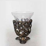 Cast Iron Candle Holder With Leaf Shaped thumbnail-1