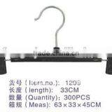 Hot Sales Black Color Plastic Pants Hangers Made in Xufeng Factoyr