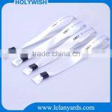 Customized White Plain Sublimation Print Wristbands for One Time Use thumbnail-4