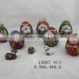 Nativity Scene Figurines thumbnail-1