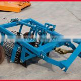 Automatic Walking Tractor Single-Row mini carrot harvester Harvesting Machine Low Price Work With Tractor 12-70kw
