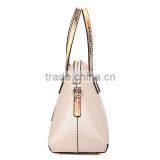 Fashion Snake Skin Pattern Ladies' Leather Handbag at Low Price thumbnail-3