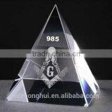 2016 New Design Crystal Pyramid