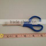 Scissors With Plastic Handle thumbnail-2
