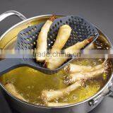 Hot Selling Eco-friendly Colorful Large Kitchen Nylon Scoop Colander Slotted Spoon thumbnail-3
