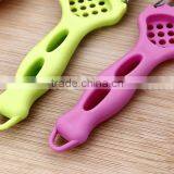 Factory Top Quality PP Material Handle Stainless Steel Blade Multifunctional New Style Peeler and Grater thumbnail-6