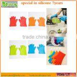 2016 Amazon Selling Hot Heat Insulating FDA Silicone Oven Gloves From China