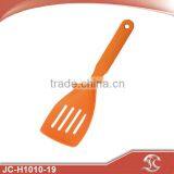 FDA LFGB Nylon Kitchenware Cooking Slotted Omelet Turner