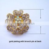 (M0423 47mm rhinestone metal brooch with pin at back,gold plating