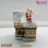Christmas Resin Water Globes Wholesale thumbnail-1
