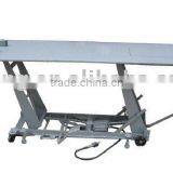 1000LB Air/Hydraulic Motorcycle Lift thumbnail-1