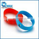 Sports Style Smart Silicone Bacelet Watch thumbnail-1