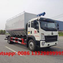 Wholesale Good Price SINO TRUK HOWO 4*2 10T Farm-oriented and Livestock Poultry Feed Pellet Transported Truck for Sale