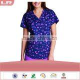 Wholesale OEM Hotsale Fashion Women's Side Panel V-Neck Heart Print Scrub Top/Hospital UniformTop thumbnail-1