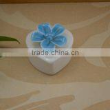 Factory Direct Small Ceramic Jewel Box With Flower Shape Design thumbnail-2