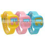 2015 Newest Cartoon Design Kids Gps Watch Phone Mtk6260 Cpu, 0.9inch Oled Pannel