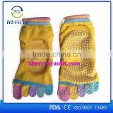 Amazon Supplier Non Slip Full Toe Women Cotton Pilates Strong Grip Non Slid Yoga Socks thumbnail-2