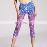 Factory direct low MOQ fashion compresion pants yoga capri leggings