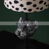 Elegant Nordic Style Luxury Silver Resin Craft Gifts Desk Light Bedroom Bedside Table Lamp thumbnail-2