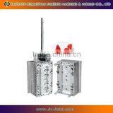 4 Cavity Clamshell Mould thumbnail-1