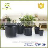 Wholesale Black 1 Gallon Plastic Planter Pot thumbnail-1