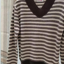 100% Cashmere Sweater Classic Cashmere V-Neck Striped Knitting thumbnail-1